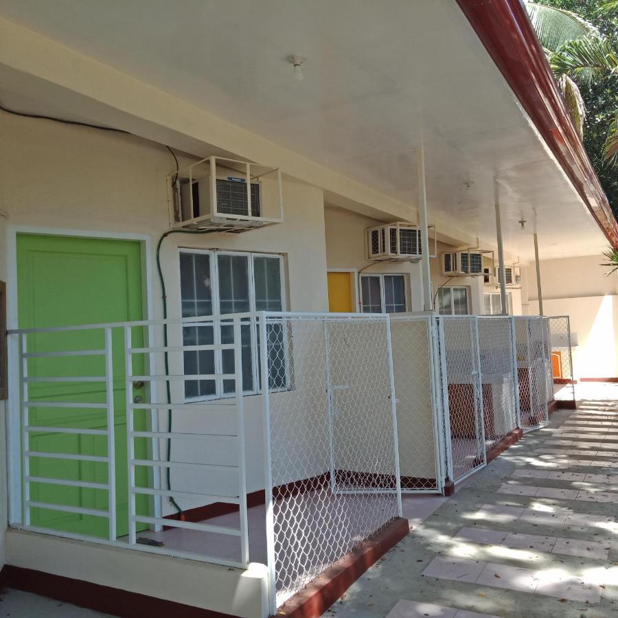 D'Lucky Garden Inn & Suites Tiniguiban Exterior photo